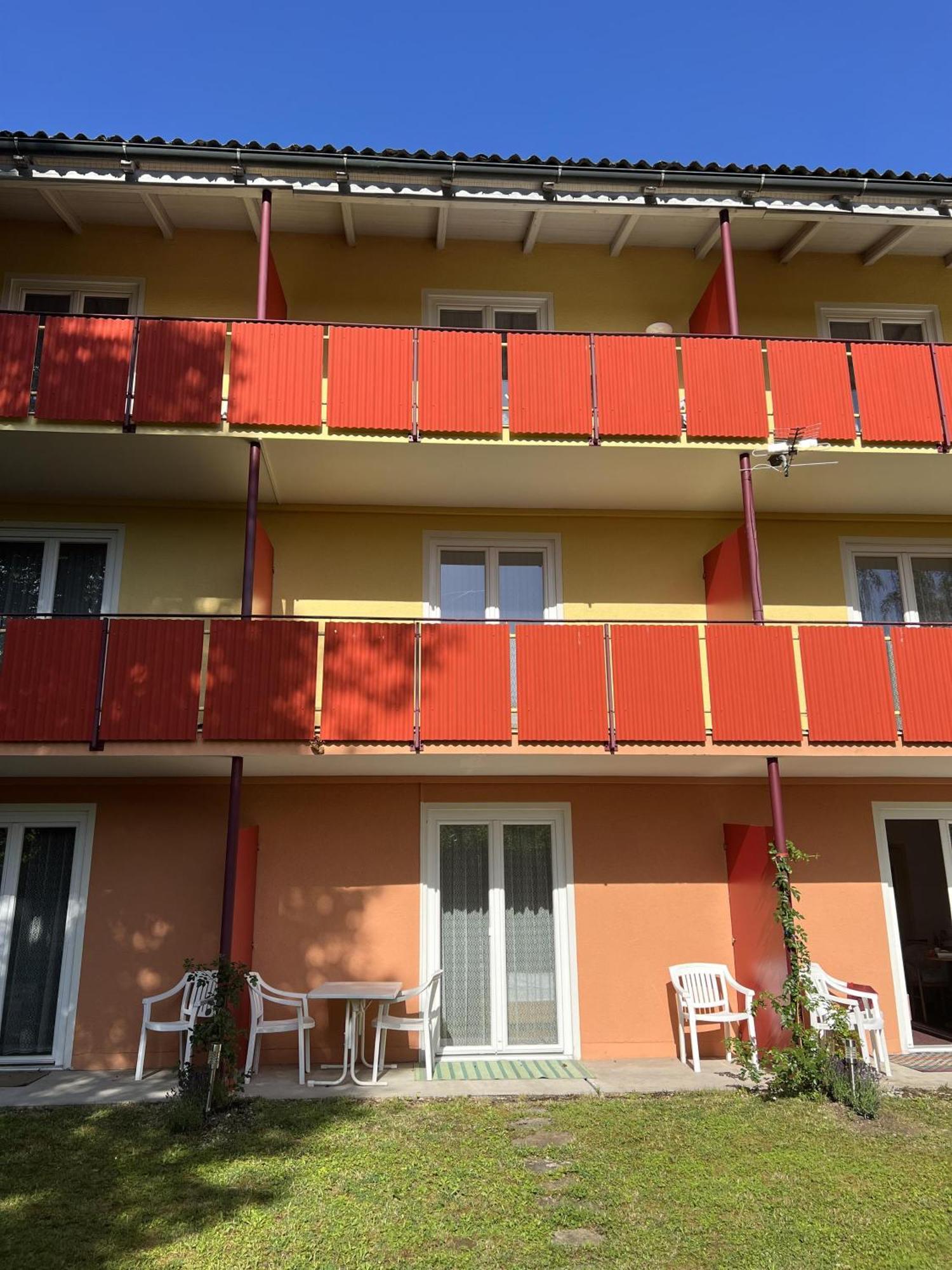 Gaestehaus Frank Hotel Velden am Woerthersee Exterior photo